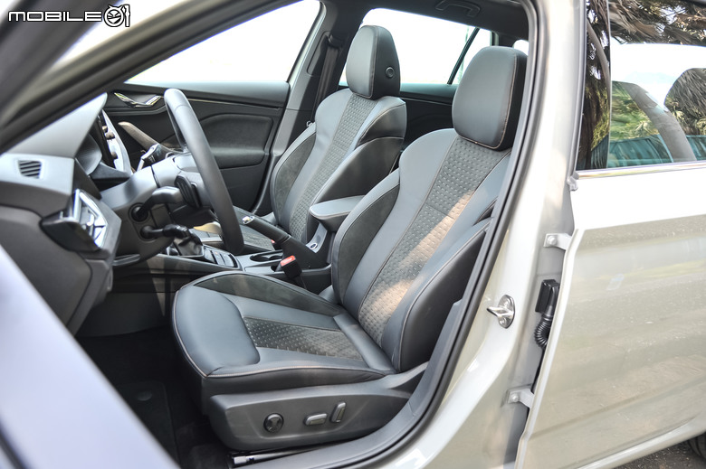Skoda Scala 小改款試駕|細節質感與功能升級、面面俱到的務實掀背車!