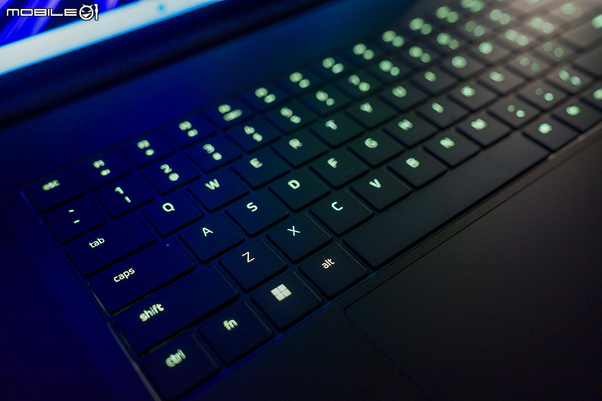Razer Blade 18（2024）獨家實測｜以旗艦之姿強勢回歸的靈刃筆電
