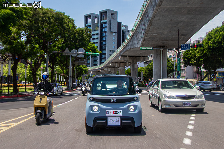 Citroen Ami 試駕｜比法拉利吸睛、比小綿羊可靠！