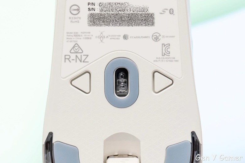點我看大圖 白色款 M75 真的來了!Corsair M75 Wireless 遊戲滑鼠