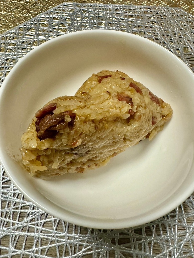 開箱今年收到的端午禮盒之二顆黑豬肉粽