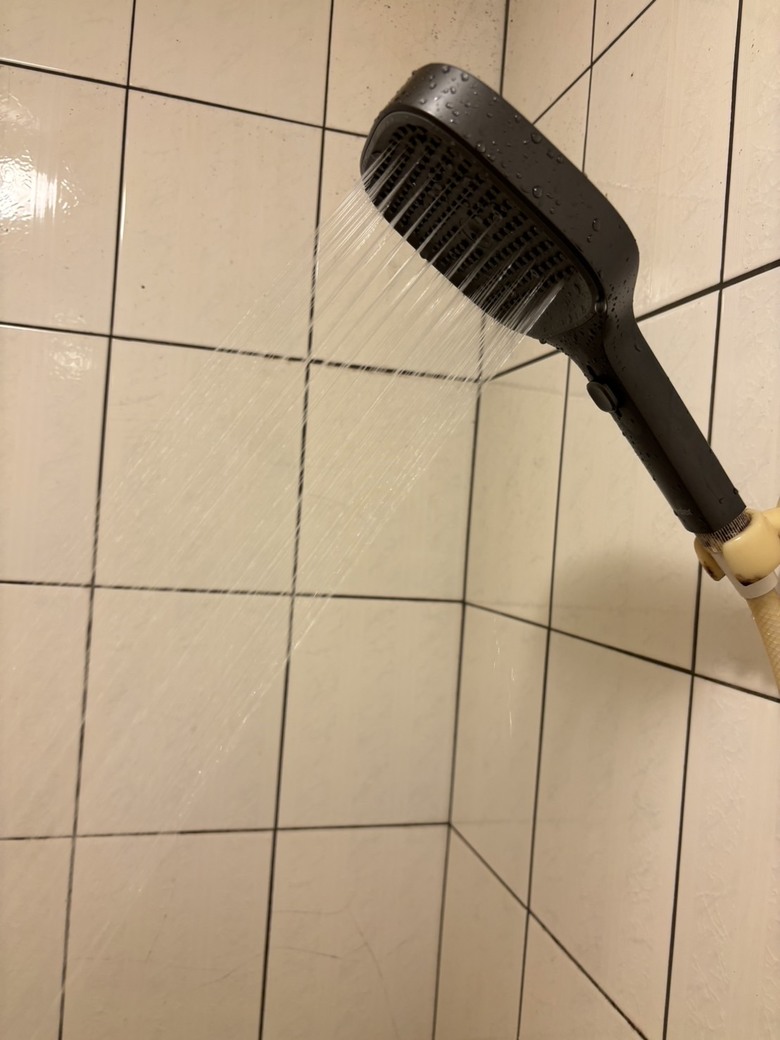 點我看大圖 分享海爾極致舒壓蓮蓬頭