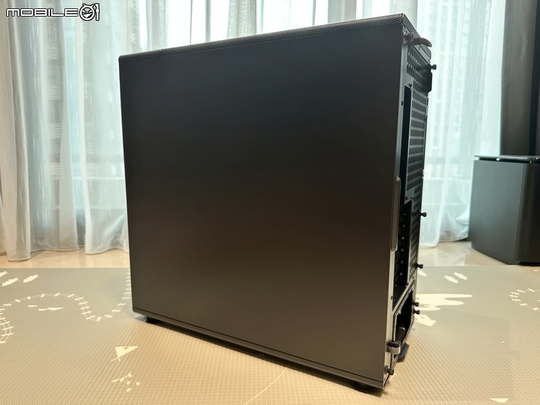 不只是放大!Fractal Design North XL 機殼