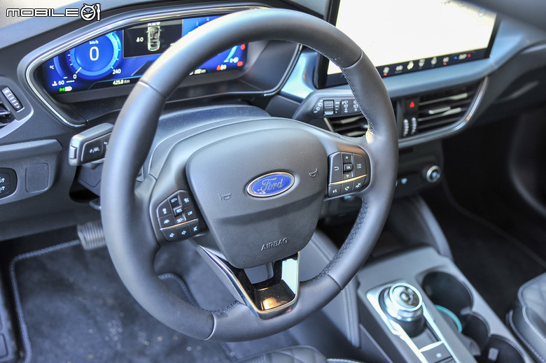 Ford Focus Active Vignale 試駕|剛好的車身尺碼、高實用性的跨界機能!