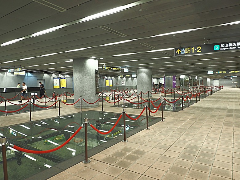 臺北府城北門、臺北郵局、撫臺街洋樓、博愛路街屋、三井舊倉庫、鐵道部廳舍與臺北工場 — 臺北建城140年登北門城樓與集章活動 & 週邊歷史景點巡禮