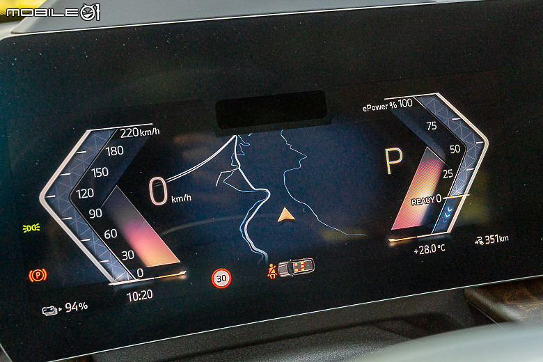 BMW iX1 xDrive30 xLine 試駕｜讓人感覺直上純電也值得的車系販售主力！