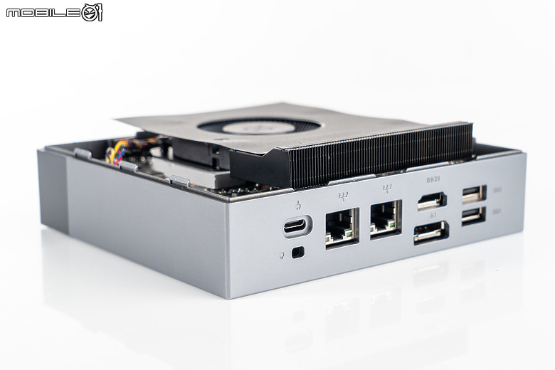 AYANEO Retro Mini PC AM02 體驗｜復刻經典、翻玩創新的迷你 PC！