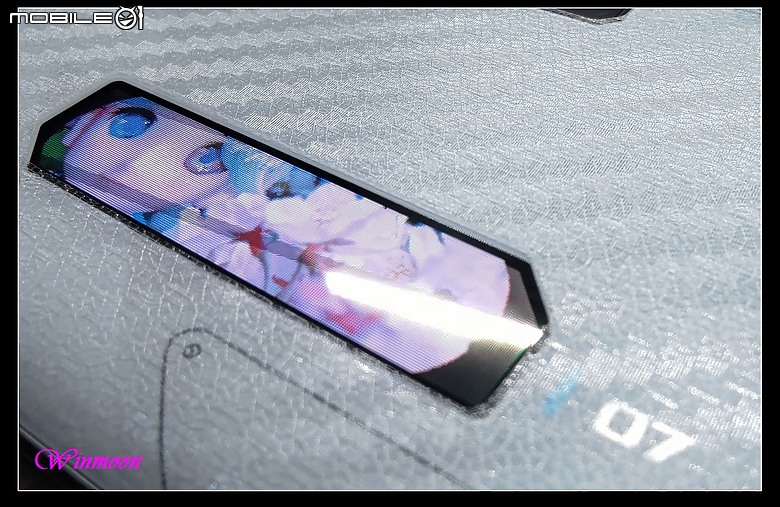 因為ZF7pro即將要掛了,所以我就跑去添購ROGphone...7U