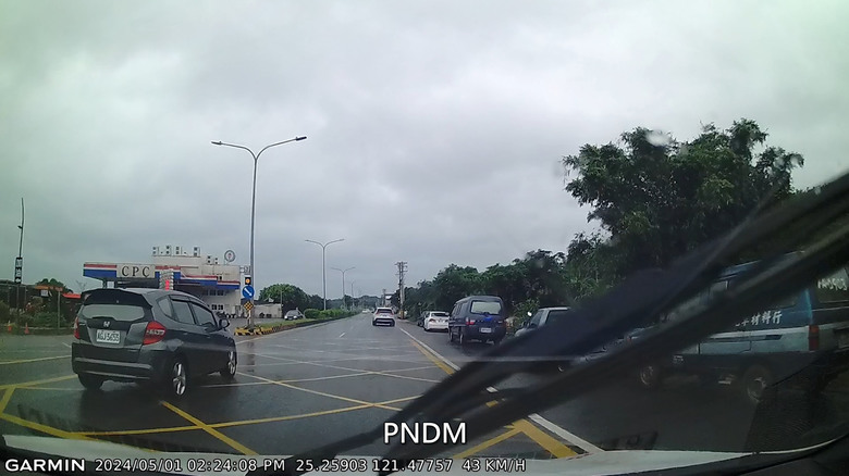 開箱_Garmin 母親節優惠Dash Cam 46 行車紀錄器
