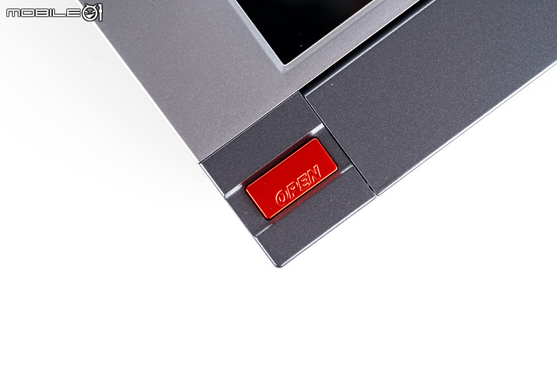 AYANEO Retro Mini PC AM02 體驗｜復刻經典、翻玩創新的迷你 PC！