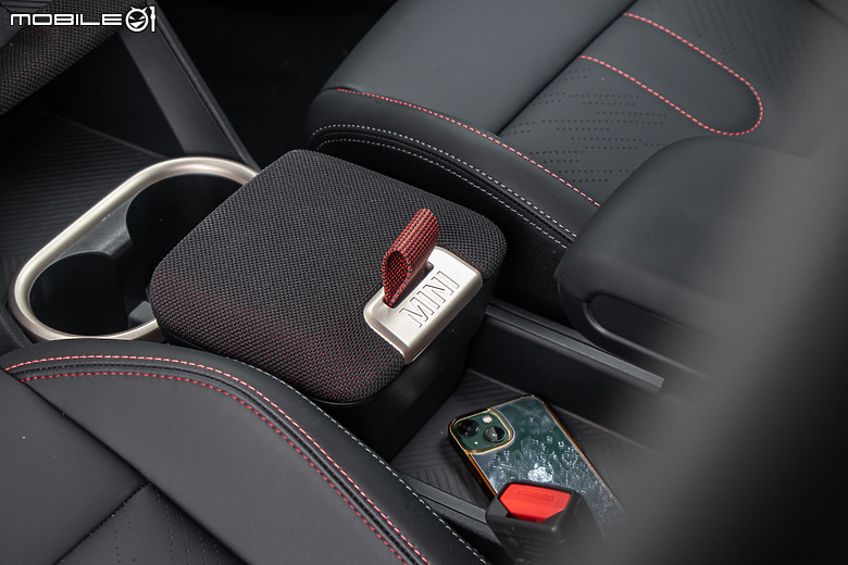 MINI JCW Countryman All4 試駕｜讓成家立業的你永遠不失玩心！