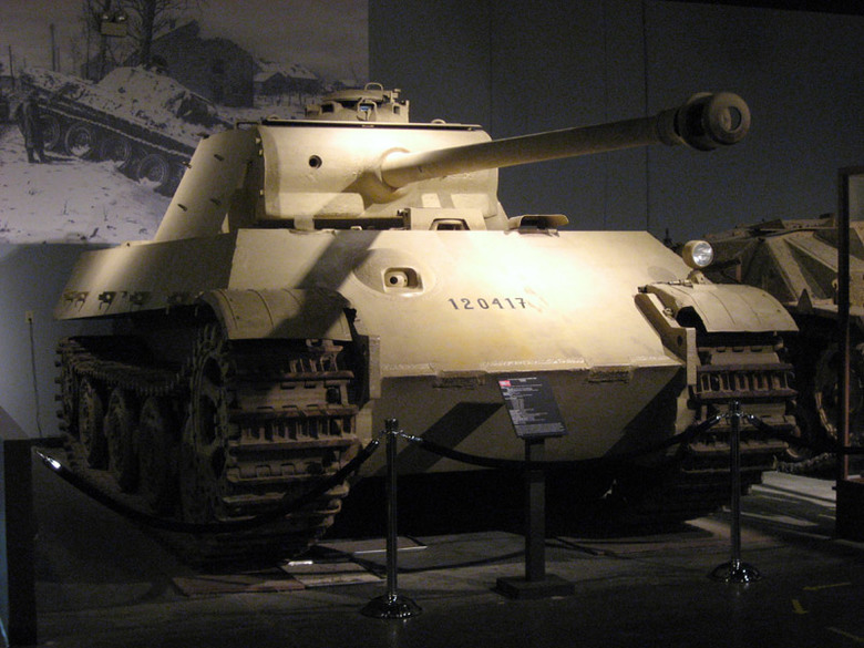 TAMIYA 1/16 (56022) GERMAN PANTHER TYPE G Full-Option Kit 坦克 遙控版分享