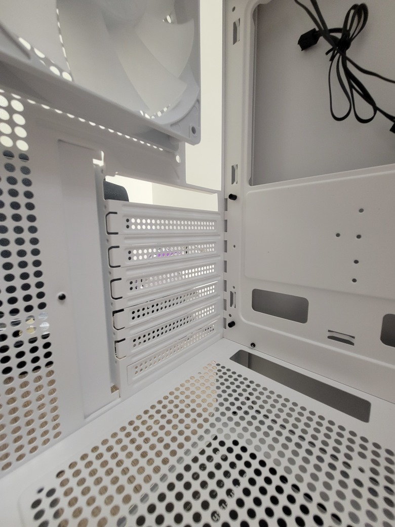darkFlash大飛 DRX70 Mesh 與 DN冰旋峰240 的組合開箱
