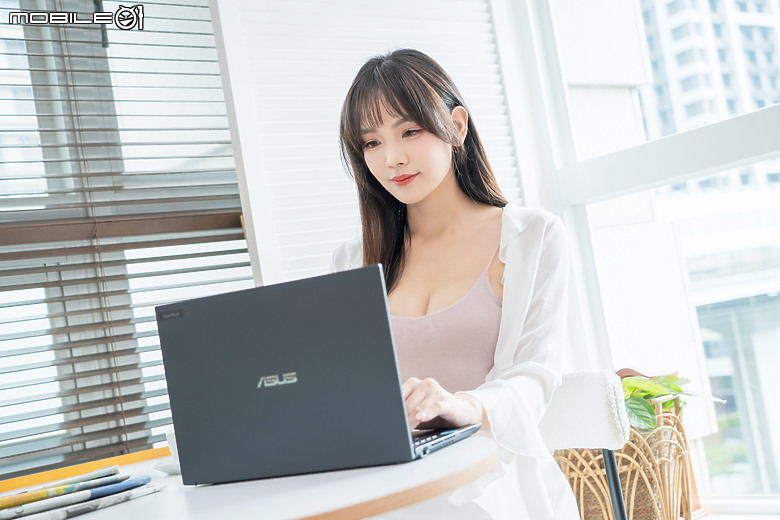 ASUS ExpertBook B5 (B5404) 測試報告|AI 加持的全方位商務能手!