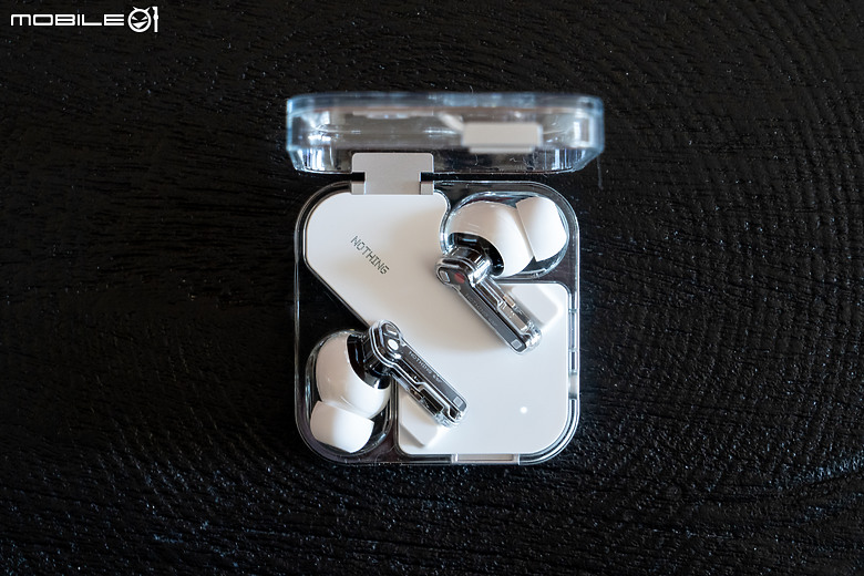 Nothing Ear / Ear (a) 體驗｜聽覺視覺一次滿足的潮流真無線耳機！