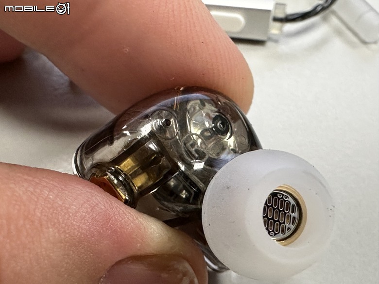 平價親民可換線監聽耳機 FOXXRAY IEM-201