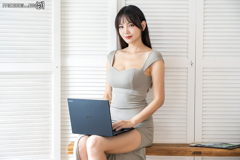 ASUS ExpertBook B5 (B5404) 測試報告|AI 加持的全方位商務能手!