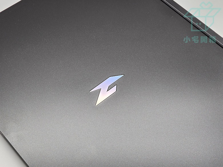 【小宅開箱】acer Nitro V ANV16-41 A+N更有性價比，電池優化享受電競文書續航