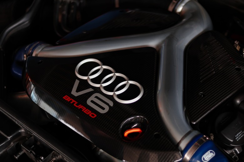 台灣目前還有幾位B5 rs4 車主呢？