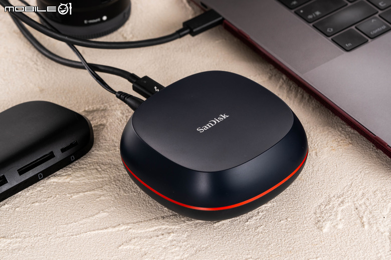 WD SanDisk Desk Drive 外接式 SSD 開箱實測 小巧身形卻具有 8 TB 大容量配置!