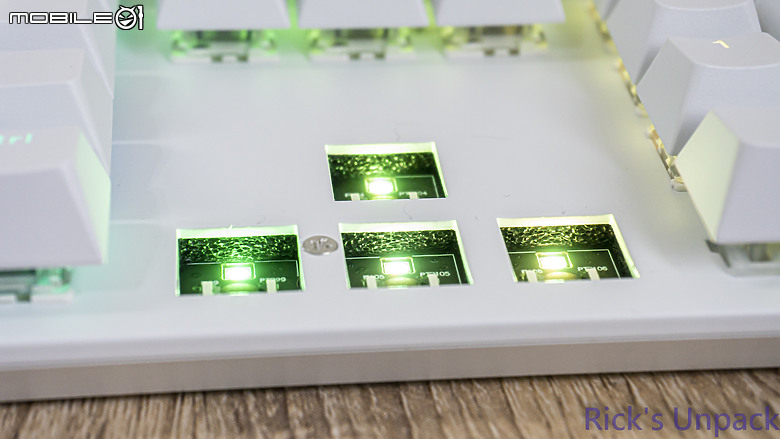 【開箱】NZXT邁向競技之路 | NZXT LIFT 2 ERGO WHITE & NZXT FUNCTION 2 WHITE