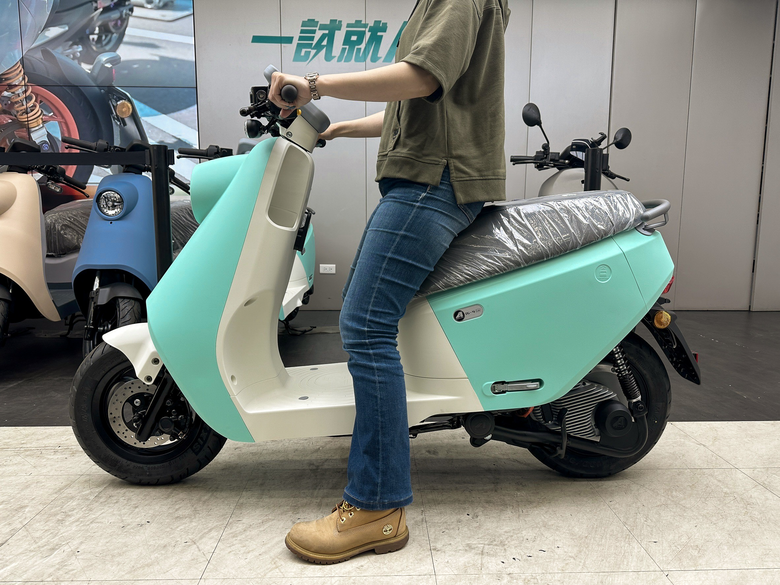 穿綠衣去看春芽綠Ai-4 EVER，現場下訂