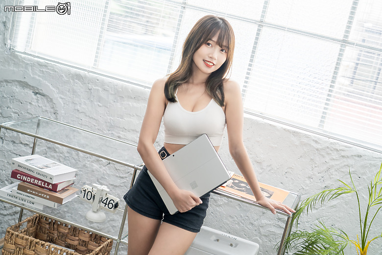 微軟 Surface Pro 10 商務版|升級視訊品質與續航的 AI 二合一筆電!