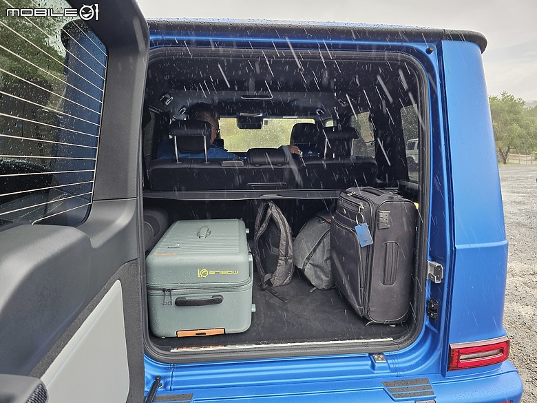 Mercedes-Benz大改款G-Class法國試駕|電動版顛覆傳統思維,越野、科技都充滿驚奇!