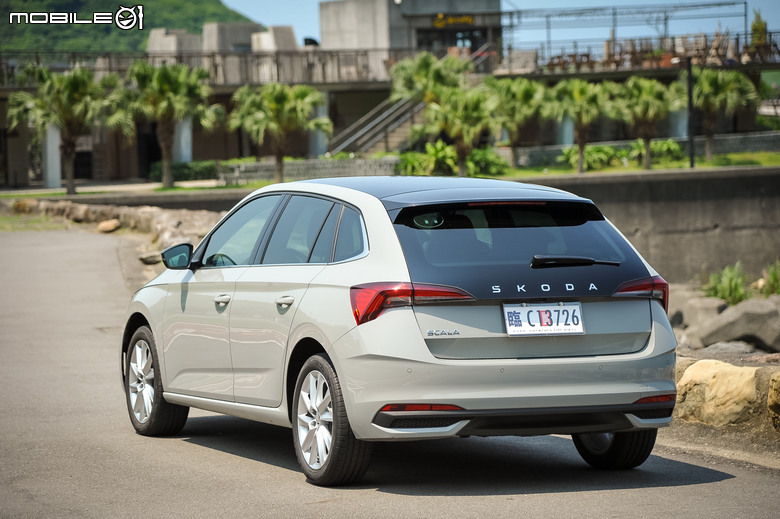 Skoda Scala 小改款試駕|細節質感與功能升級、面面俱到的務實掀背車!