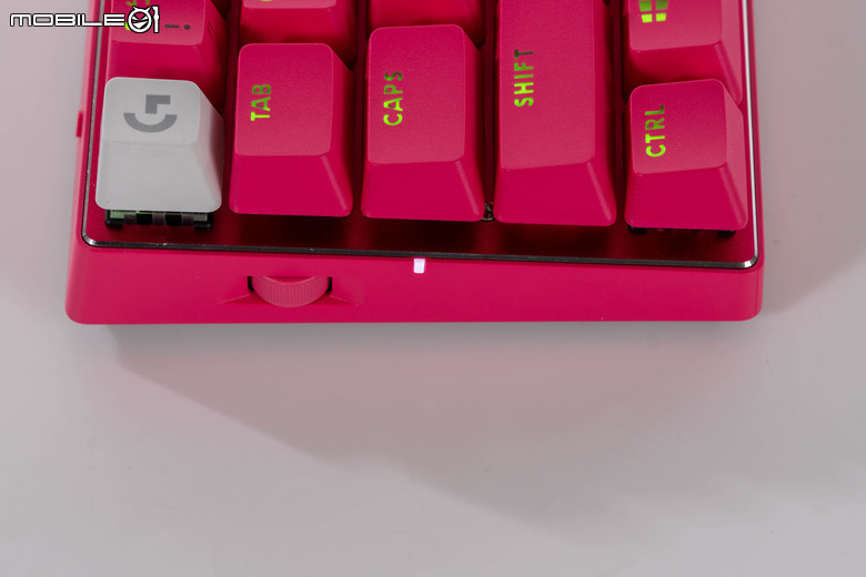羅技 G PRO X 60 LIGHTSPEED 電競鍵盤開箱試用 以極簡按鍵配置提供遊戲玩家暢快操作體驗