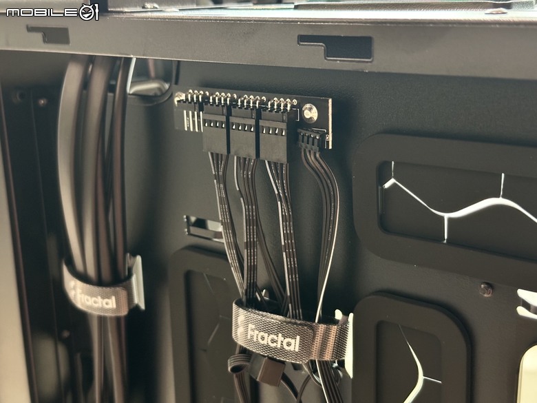不只是放大!Fractal Design North XL 機殼