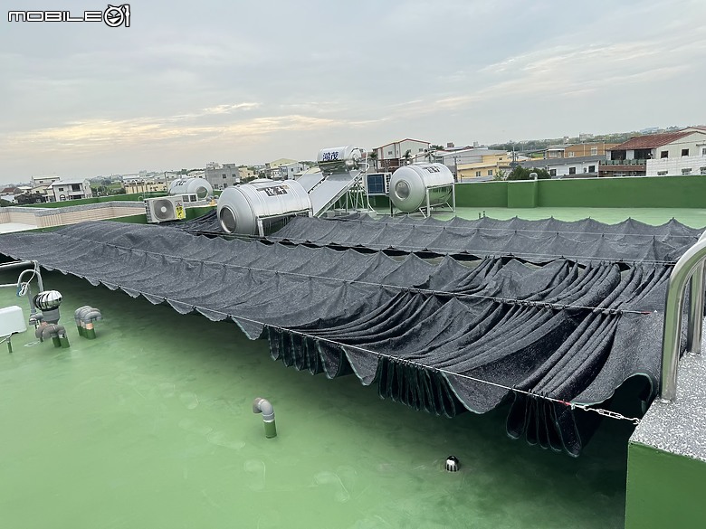 【分享】炎炎夏日降溫超有感 頂樓防曬、隔熱黑網架設(6/27全國最高溫地區38.5度溫度記錄)