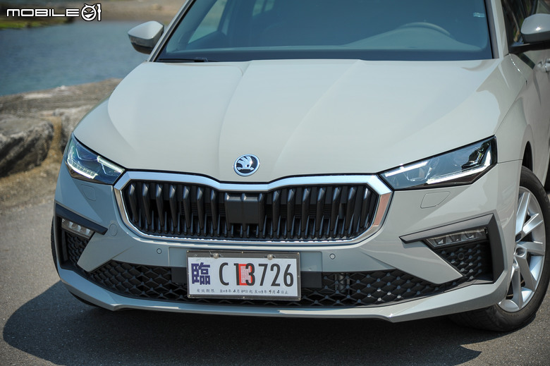 Skoda Scala 小改款試駕|細節質感與功能升級、面面俱到的務實掀背車!