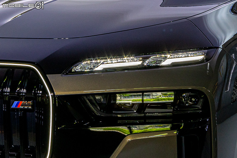【採訪】BMW「i7 M70 xDrive」888 萬元上市 ,659hp、3.7 秒破百的超狂電動旗艦國內首度亮相!