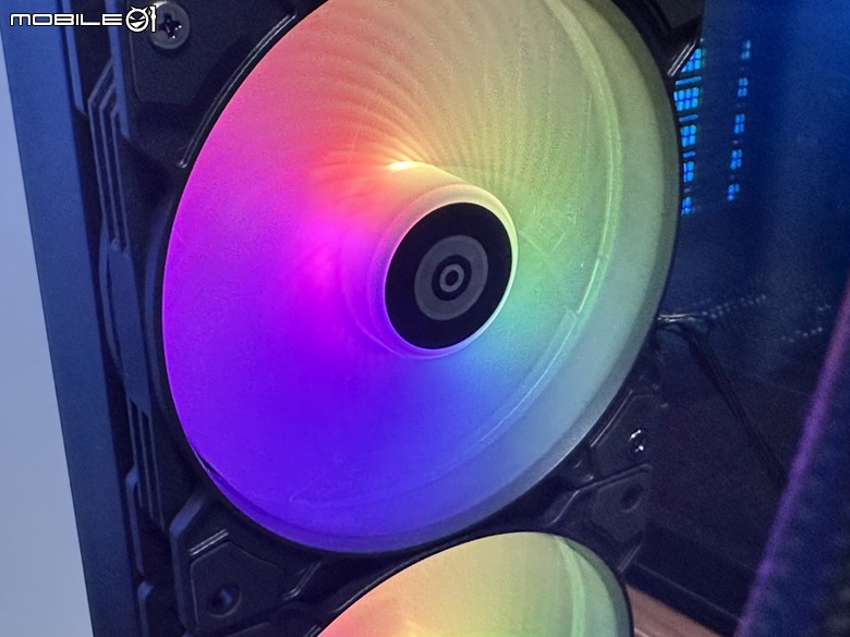 厚片水冷 安耐美 風晶凌 LIQMAXFLO 360 ARGB