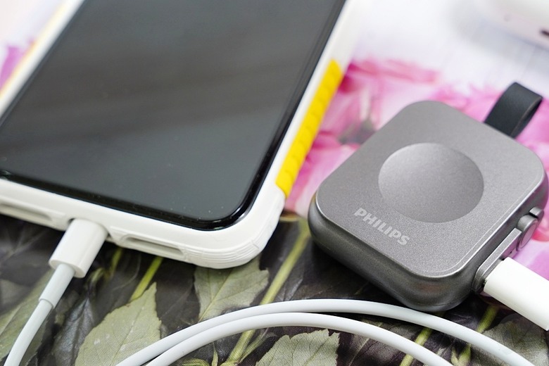 [開箱]PHILIPS 黑金剛三合一磁吸充電系列｜探索未來充電新趨勢，3 in 1『手機、手錶、耳機』同時無線充電