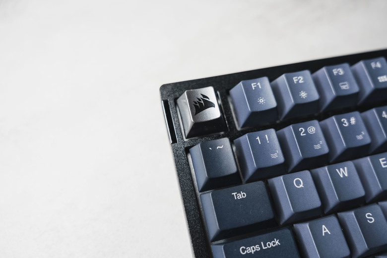【開箱】CORSAIR K65 PLUS WIRELESS 三模機械式鍵盤