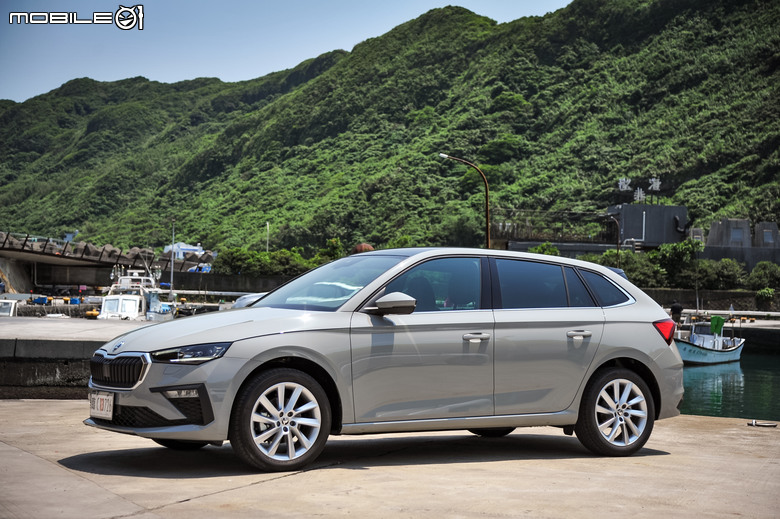 Skoda Scala 小改款試駕|細節質感與功能升級、面面俱到的務實掀背車!