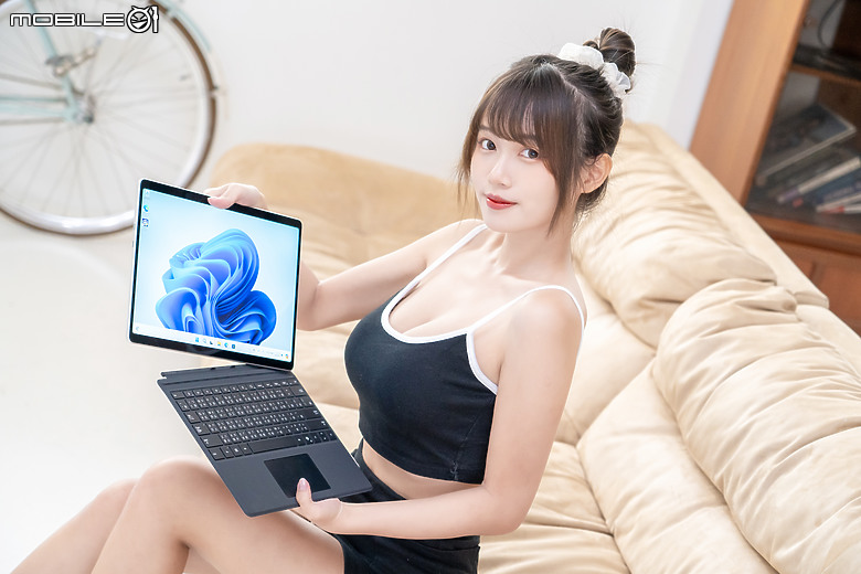 微軟 Surface Pro 10 商務版|升級視訊品質與續航的 AI 二合一筆電!