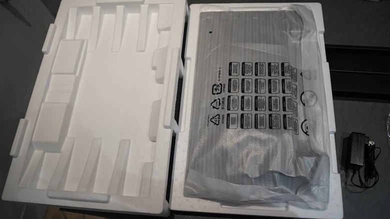 開箱分享不到3000元的ViewSonic 24吋薄邊螢幕值得買嗎?