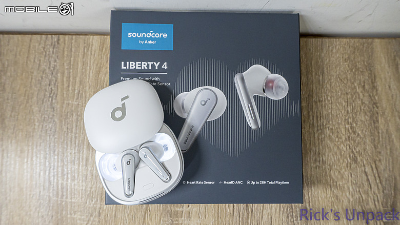 【開箱】旗艦多功能藍芽耳機 | Soundcore Liberty 4 & Soundcore Liberty 4 NC