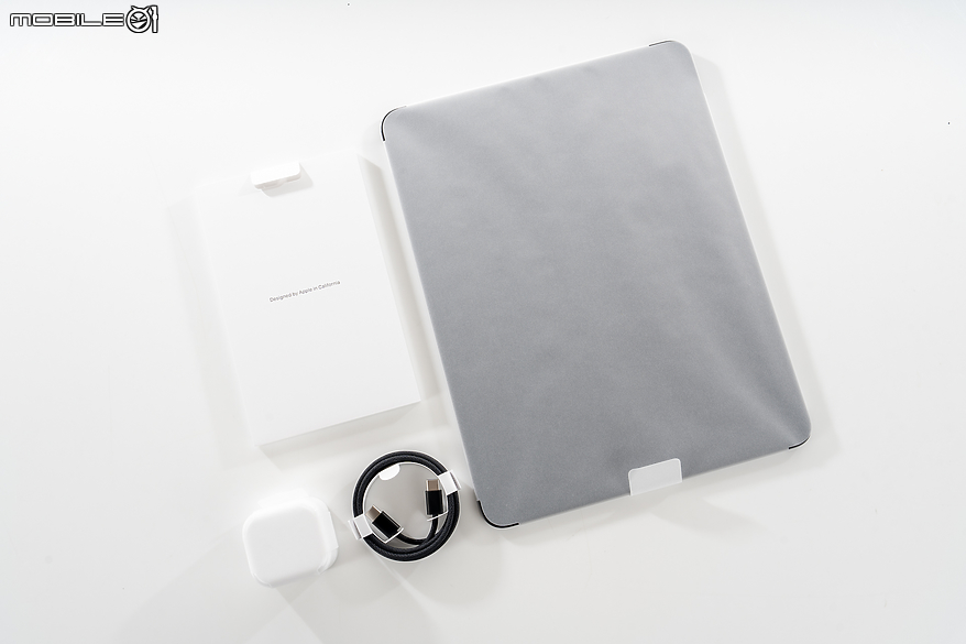 Apple M4 iPad Pro 13 開箱與初步體驗|搭巧控鍵盤一樣輕薄、Apple Pencil Pro 操作更直覺!