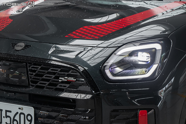 MINI JCW Countryman All4 試駕｜讓成家立業的你永遠不失玩心！