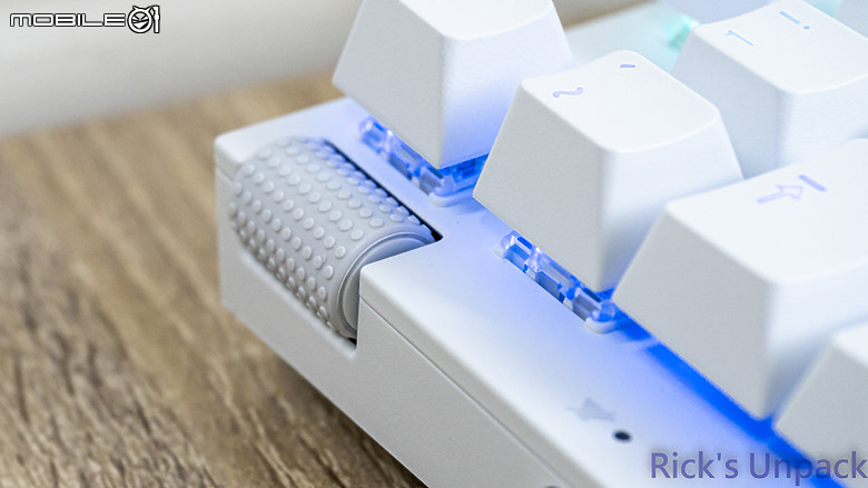 【開箱】NZXT邁向競技之路 | NZXT LIFT 2 ERGO WHITE & NZXT FUNCTION 2 WHITE