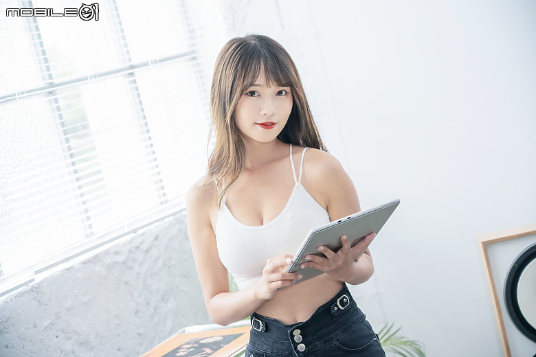 微軟 Surface Pro 10 商務版|升級視訊品質與續航的 AI 二合一筆電!