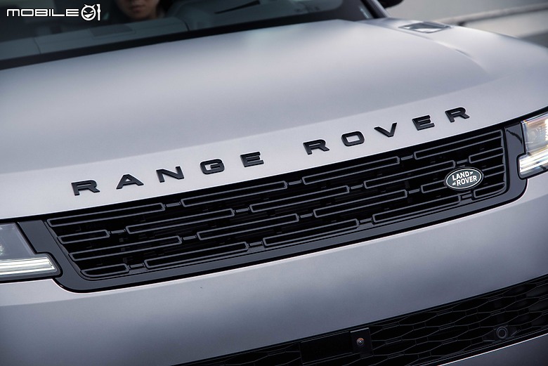 Range Rover Sport P400 Dynamic SE新年式試駕|內在微幅更新,極簡魅力依舊無與倫比!