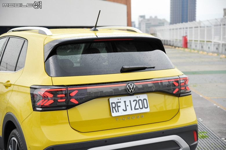 Volkswagen T-Cross 小改款試駕|質感與功能升級、都會區的亮眼焦點!