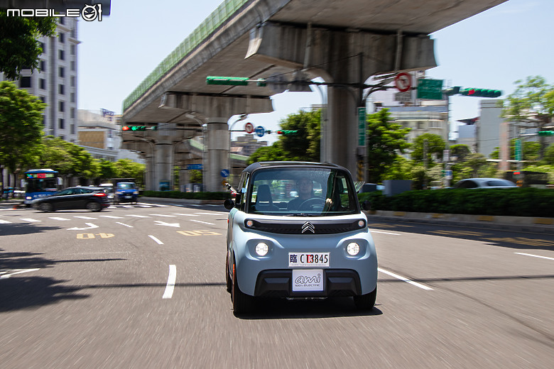 Citroen Ami 試駕｜比法拉利吸睛、比小綿羊可靠！