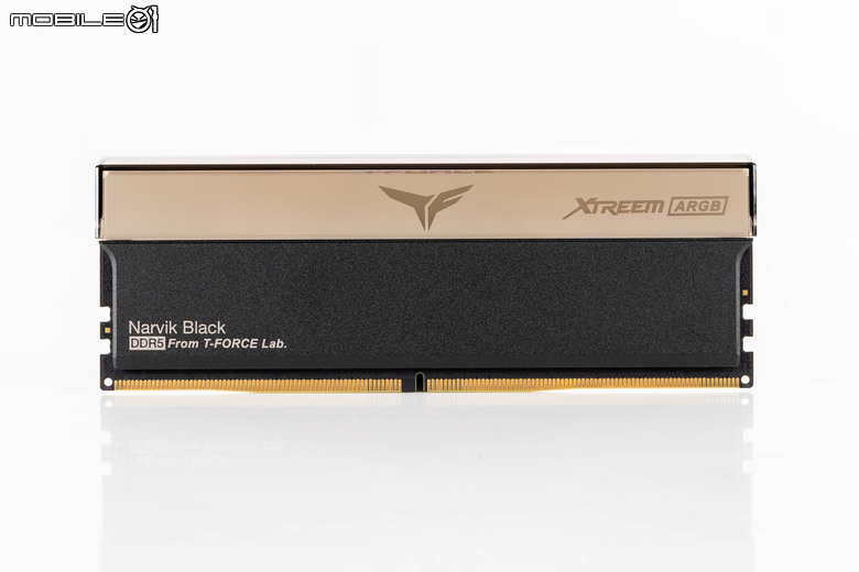 十銓 T-FORCE XTREEM ARGB DDR5-8000 記憶體開箱實測 加入大面積燈效設計與高速傳輸搭配