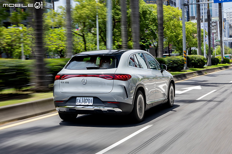 Mercedes-Benz EQE 300 SUV 試駕｜新動力降低入手門檻，入主純電三芒星休旅更輕鬆！